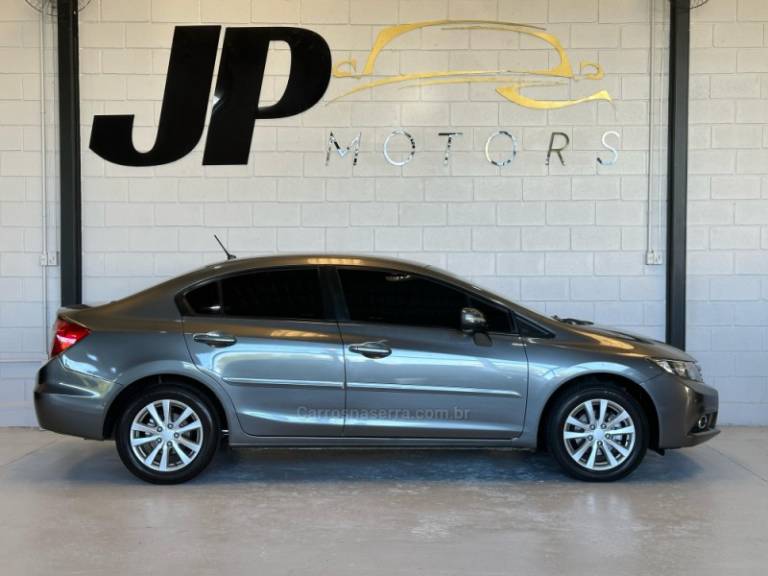 HONDA - CIVIC - 2014/2014 - Branca - R$ 73.900,00