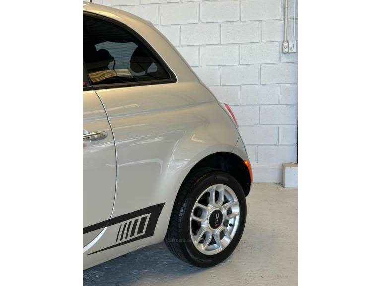 FIAT - 500 - 2011/2012 - Prata - R$ 44.900,00