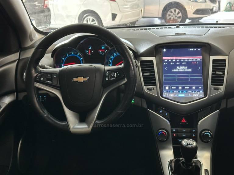 CHEVROLET - CRUZE - 2012/2012 - Preta - R$ 63.900,00