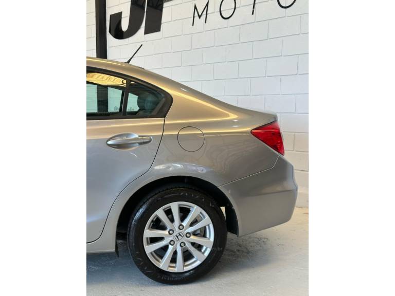 HONDA - CIVIC - 2014/2014 - Cinza - R$ 76.900,00