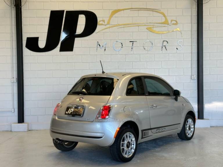 FIAT - 500 - 2011/2012 - Prata - R$ 44.900,00