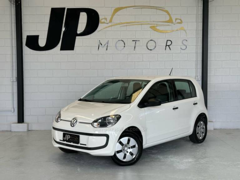 VOLKSWAGEN - UP - 2014/2015 - Branca - R$ 40.900,00