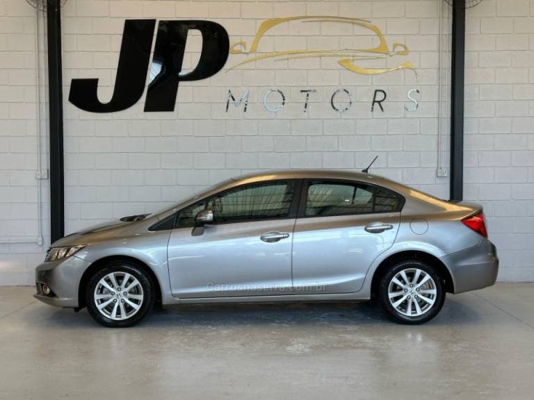 HONDA - CIVIC - 2014/2014 - Cinza - R$ 76.900,00