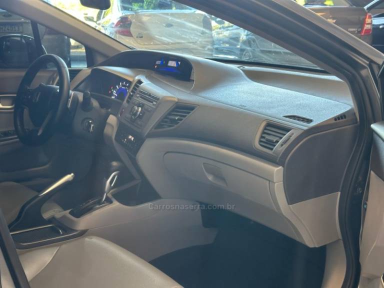HONDA - CIVIC - 2014/2014 - Branca - R$ 73.900,00