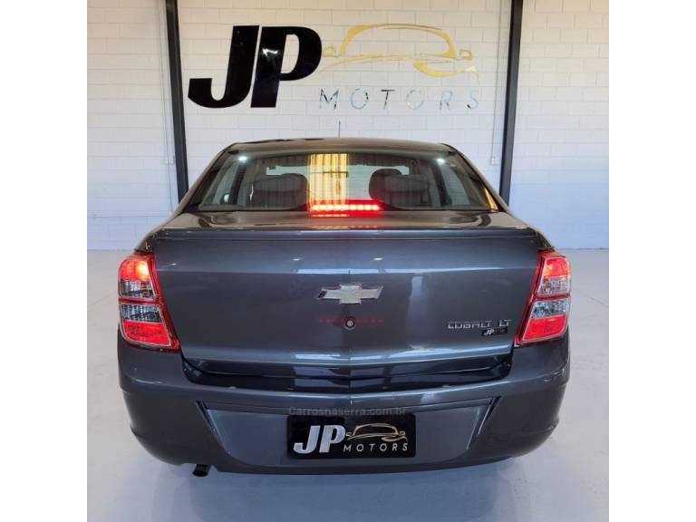 CHEVROLET - COBALT - 2013/2014 - Cinza - R$ 42.900,00