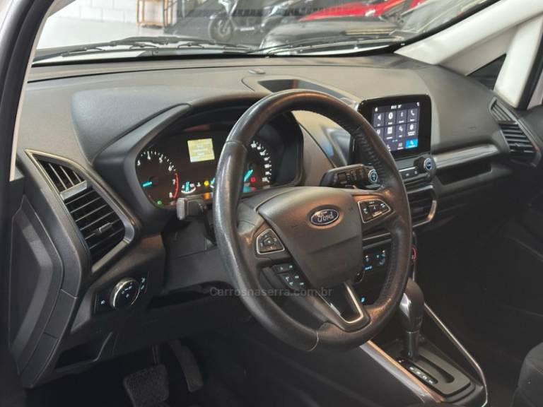 FORD - ECOSPORT - 2017/2018 - Branca - R$ 69.900,00