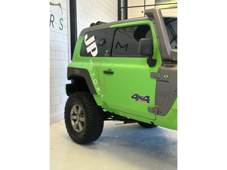 TROLLER - T4 BOLD - 2014/2015 - Verde - R$ 189.900,00
