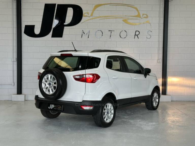 FORD - ECOSPORT - 2017/2018 - Branca - R$ 69.900,00