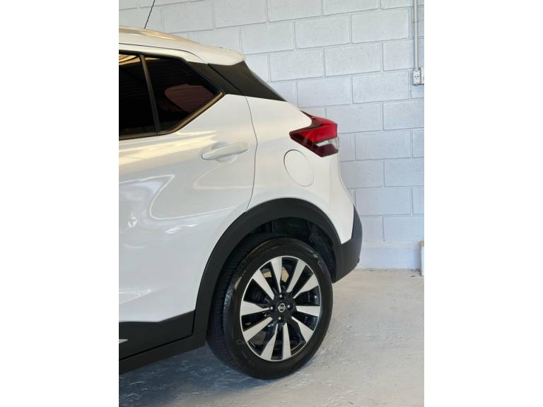 NISSAN - KICKS - 2021/2021 - Branca - R$ 94.900,00