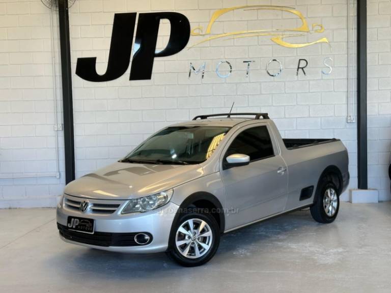 VOLKSWAGEN - SAVEIRO - 2013/2013 - Cinza - R$ 45.900,00