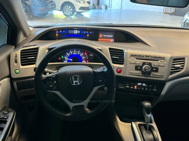 HONDA - CIVIC - 2014/2014 - Branca - R$ 73.900,00