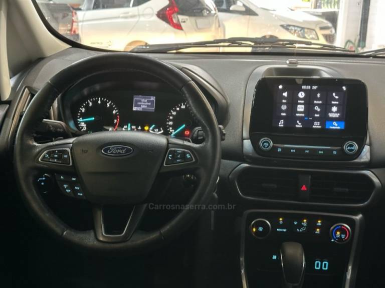 FORD - ECOSPORT - 2017/2018 - Branca - R$ 69.900,00