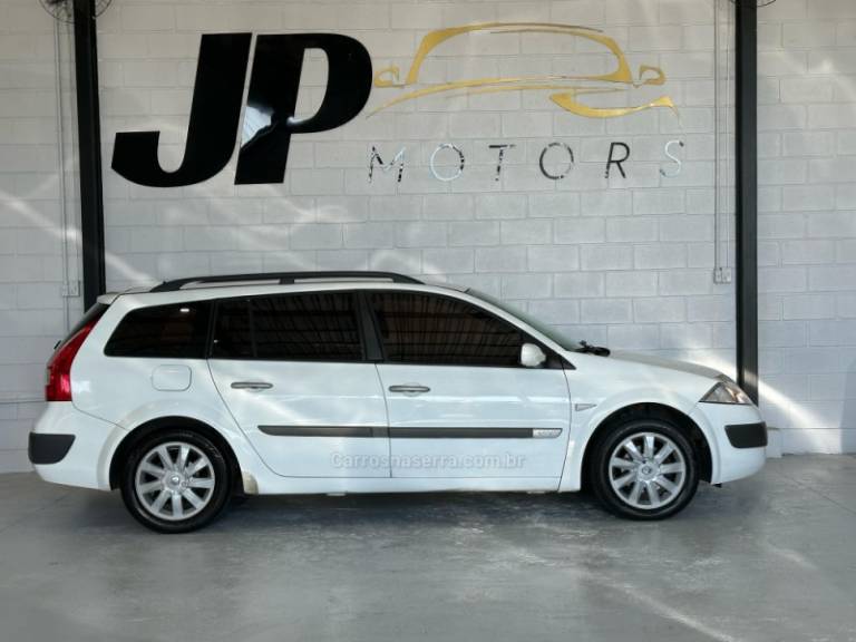 RENAULT - MÉGANE - 2012/2012 - Branca - R$ 36.900,00