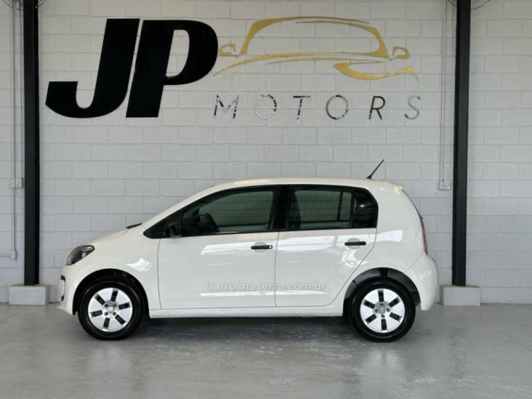 VOLKSWAGEN - UP - 2014/2015 - Branca - R$ 40.900,00