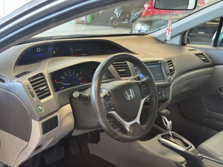 HONDA - CIVIC - 2014/2014 - Cinza - R$ 76.900,00