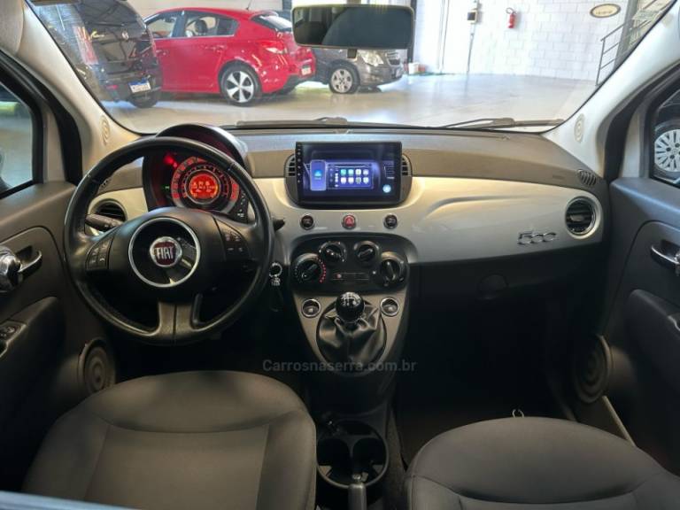 FIAT - 500 - 2011/2012 - Prata - R$ 44.900,00
